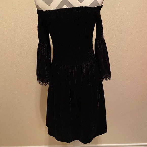 Kobi Halperin Strapless Smocked Crushed Velvet Black Lace Sleeve Dress Small NWT - Picture 4 of 17